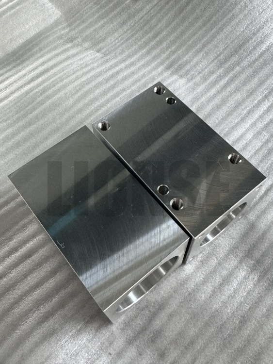 Warum werden Aluminiumverarbeitungsmaschinen und Geräteteile bevorzugt?