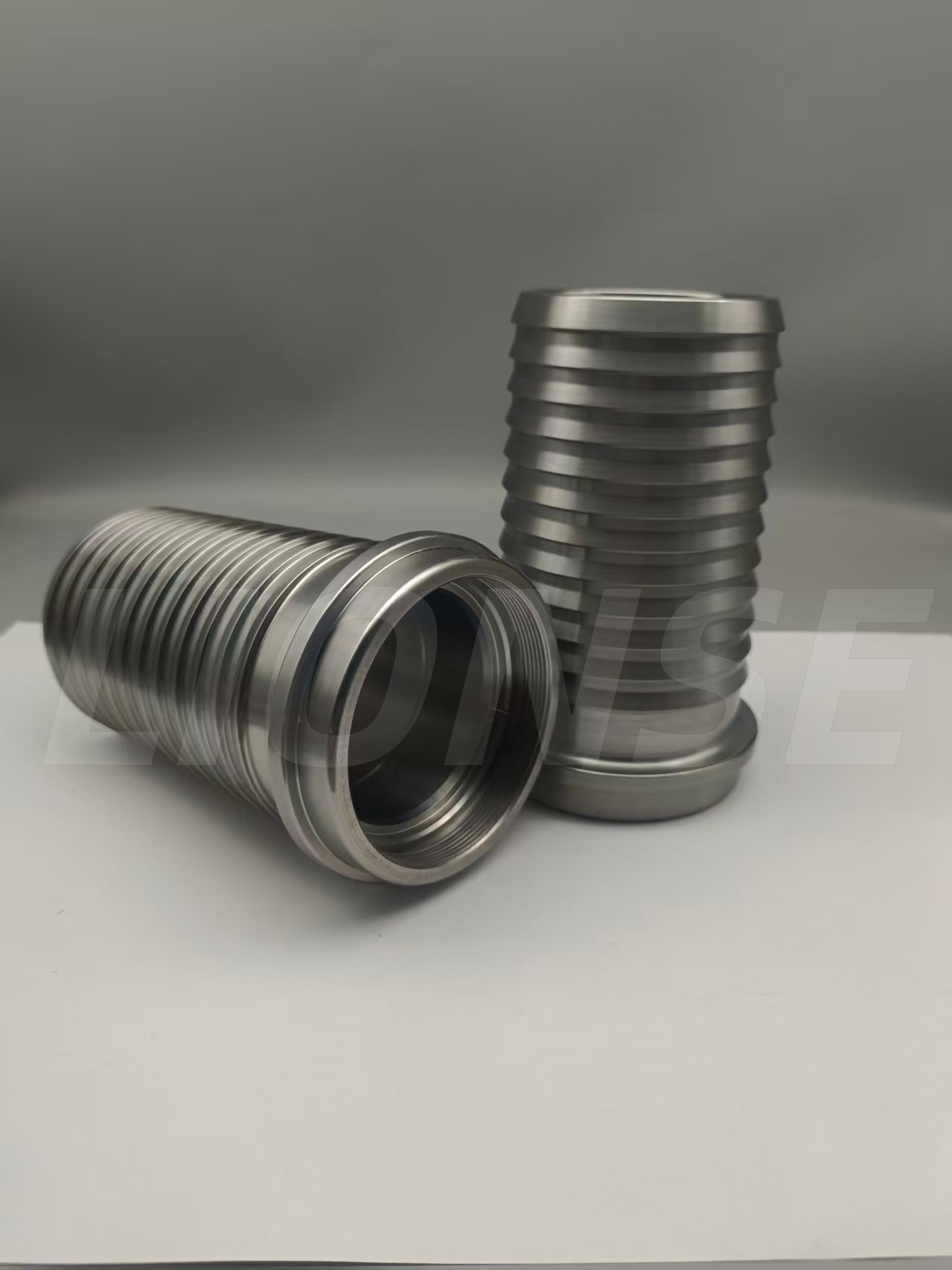 CNC-Bearbeitung und Drehen von Edelstahlteilen