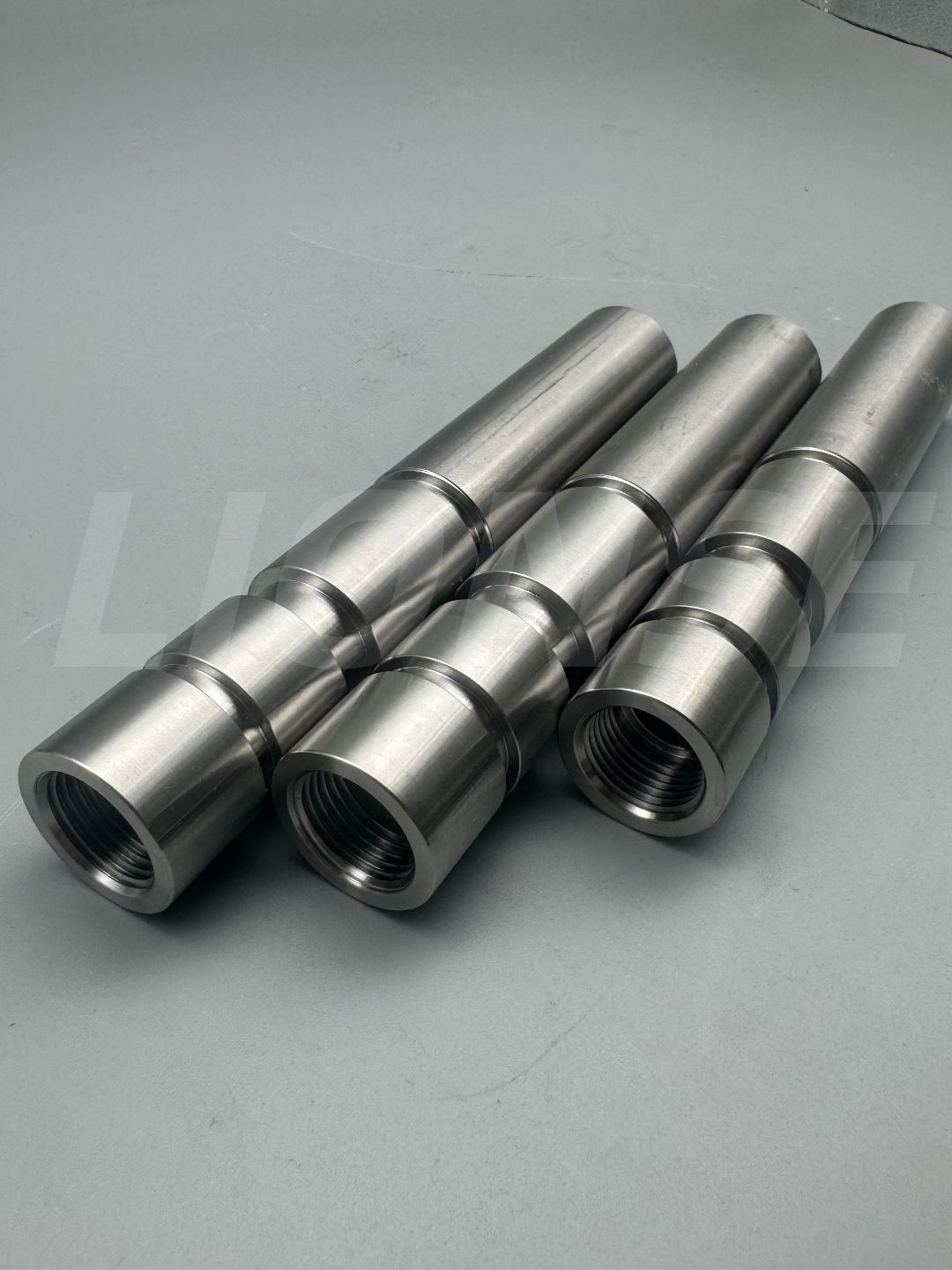 Schaft aus Titan Grade 5 mit NC-Drehung