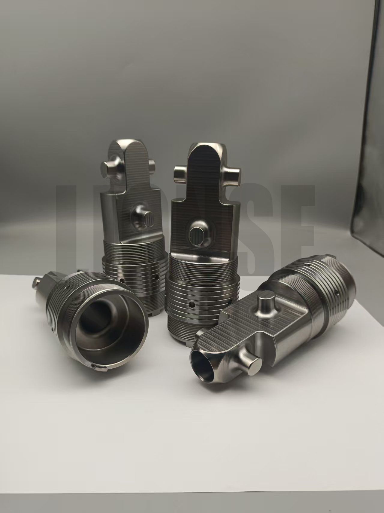 Mechanische Teile aus Titan für Abyssal